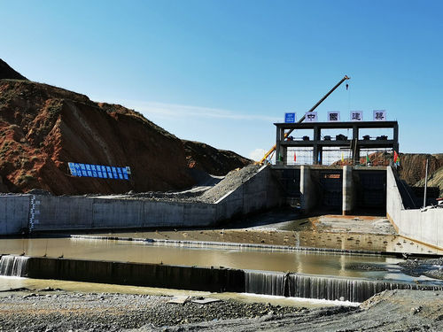 一建金沟河引水枢纽除险加固项目引水闸通水