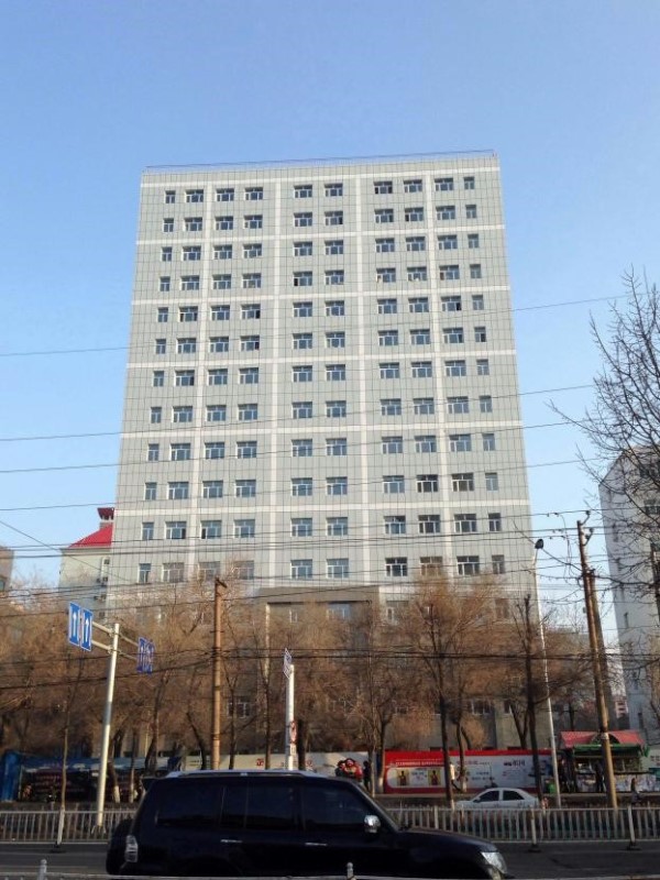 新疆医科大学第五附属医院临床教学楼及全科医生培训基地工程（一建）.jpg
